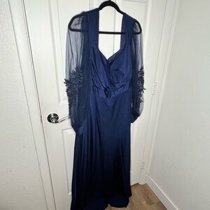 SHEIN Navy Blue Maxi Dress with Lace Sleeves